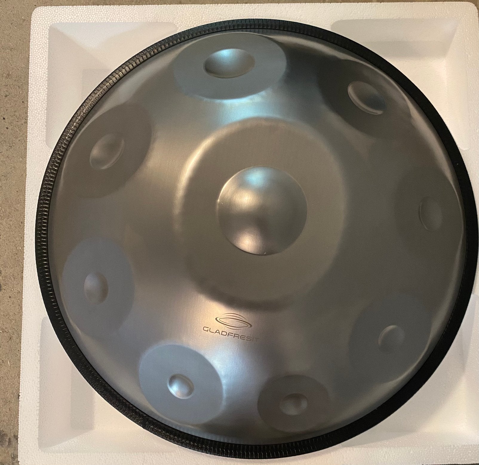 Zilveren Handpan Merk: Gladfresit met 9 noten 45 cm groot, Ophalen of Verzenden, Nieuw, Melodische percussie