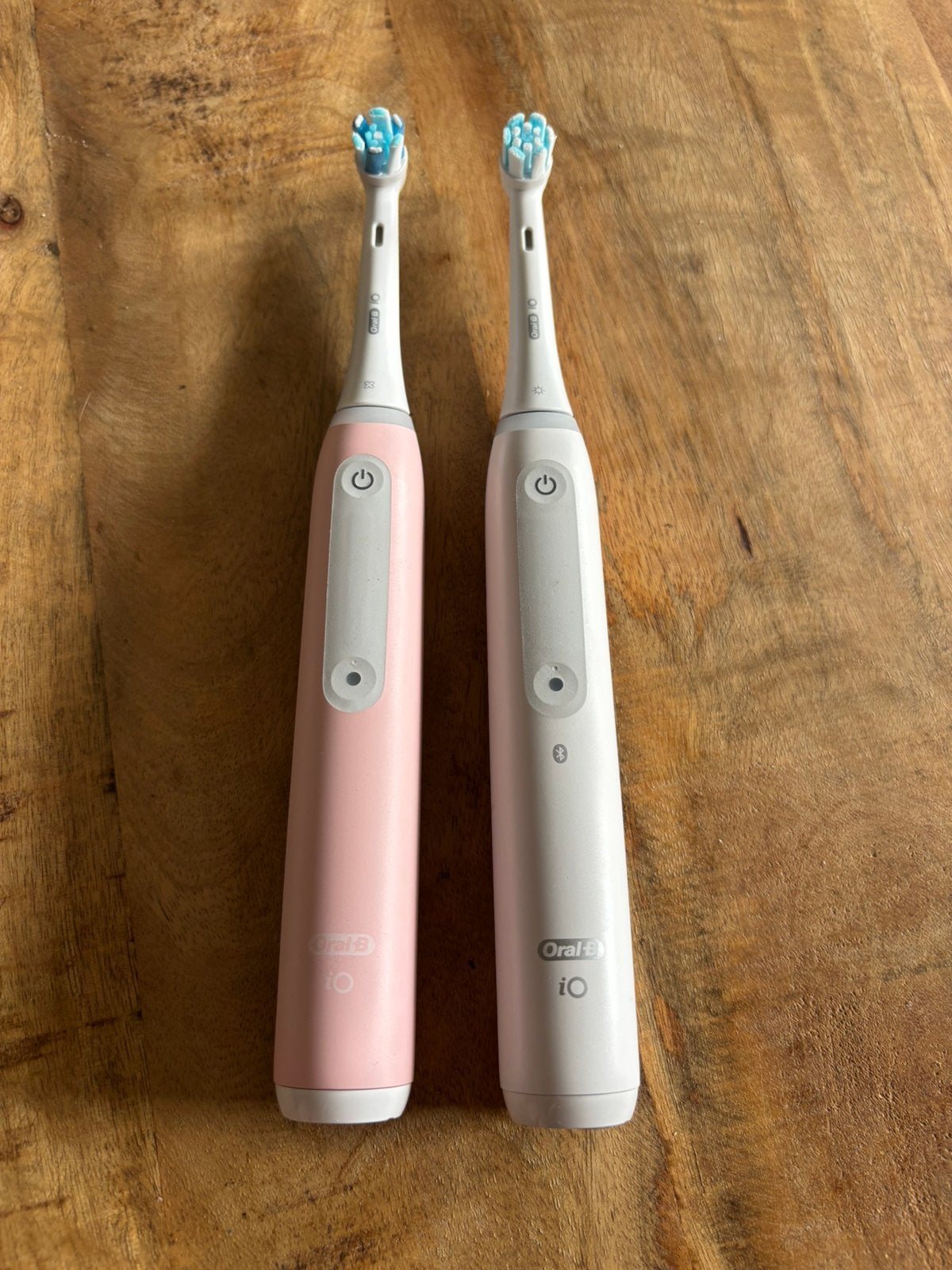 Nieuw Twee oral B io 4, Ophalen, Zo goed als nieuw, Tandenborstel