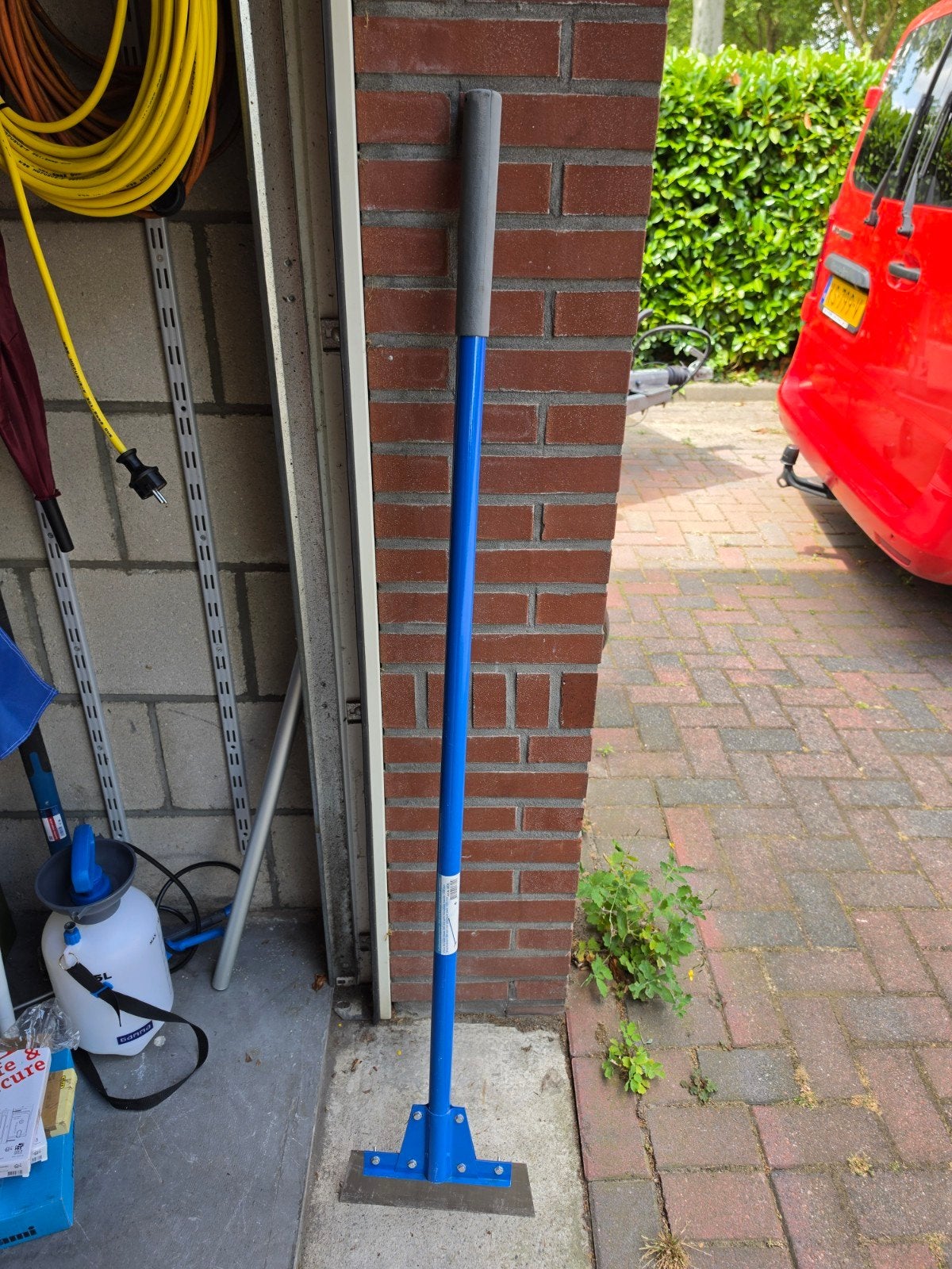 HBM Vloerkrabber 300 mm met 1350 mm Glasvezel Steel, Doe-het-zelf en Verbouw, Gereedschap | Handgereedschap, Ophalen, Gebruikt