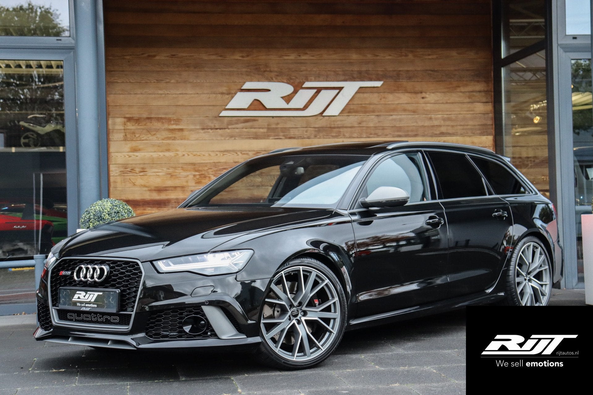Audi RS6 4.0 V8 Quattro MTM *Akrapovic/Dynamic pakket/Matrix, Automaat, Dealer onderhouden, Panoramadak, Vierwielaandrijving