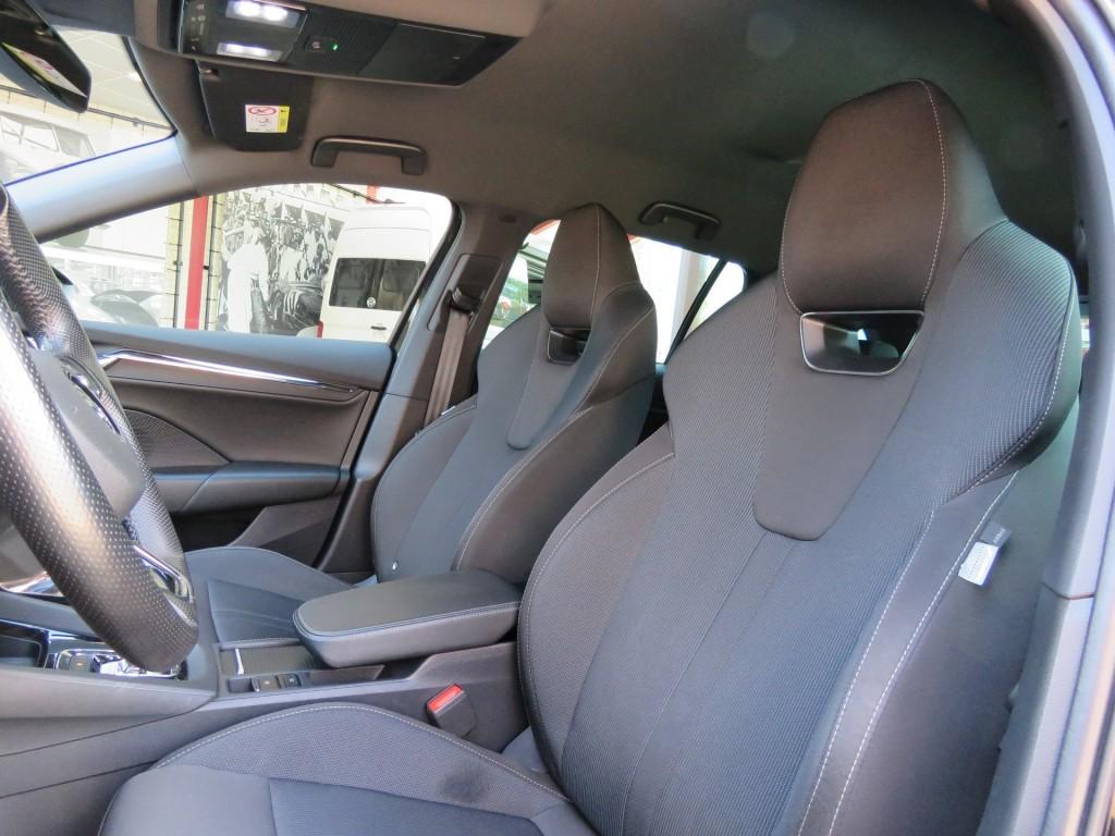 Skoda OCTAVIA 1.4 TSI 204PK IV PHEV SPORTLINE / 19 Inch / Me, Auto's, Skoda, 1556 kg, Electronic Stability Program (ESP), Gebruikt