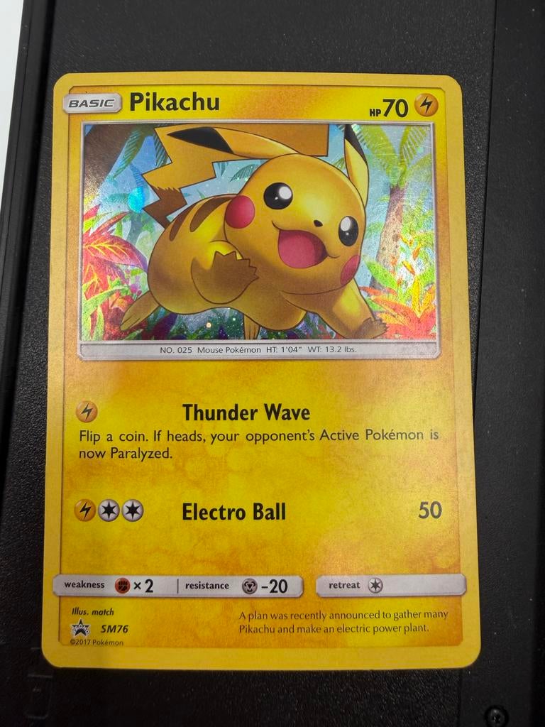 Pikachu Pokémon Kaart SM76 - Foil Promo, Ophalen of Verzenden, Gebruikt, Losse kaart, Foil