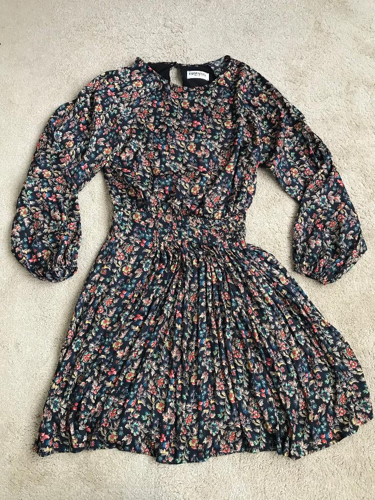 Jurkje Essentiel Antwerp, maat 34, Verzenden, Zwart, Zo goed als nieuw, Maat 34 (XS) of kleiner