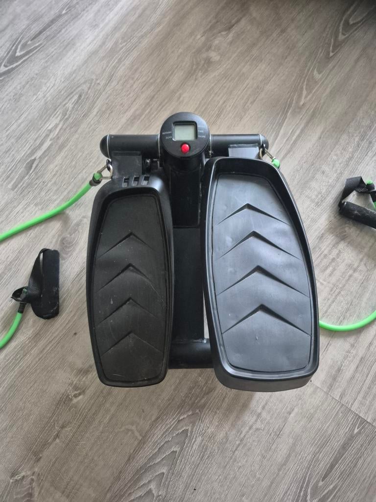 Compacte Stepper met Weerstandsbanden, Sport en Fitness, Fitnessmaterialen, Ophalen, Gebruikt, Benen, Overige typen