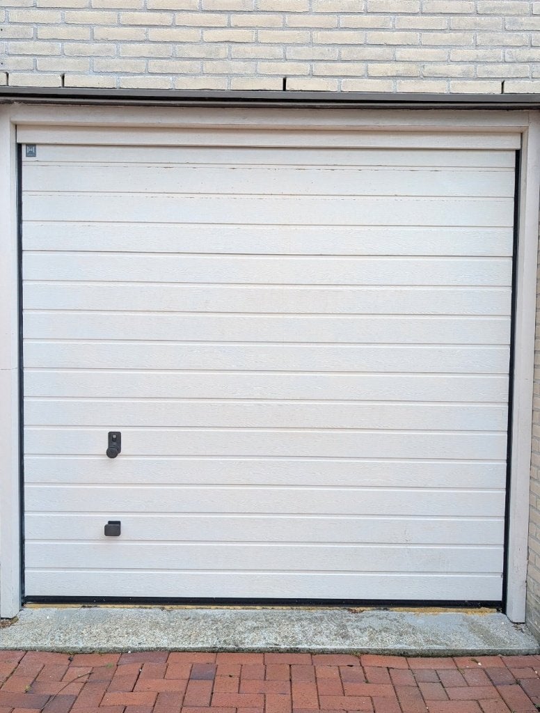 Hormann Garage Door -Insulated and Remote operated, Ophalen, Gebruikt, 120 cm of meer, Garagedeur