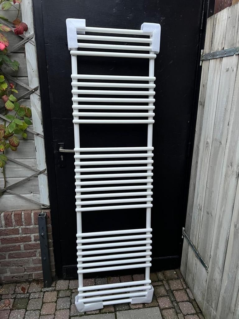 Verwarming, Doe-het-zelf en Verbouw, Verwarming en Radiatoren, Ophalen, Zo goed als nieuw, Radiator, 30 tot 80 cm