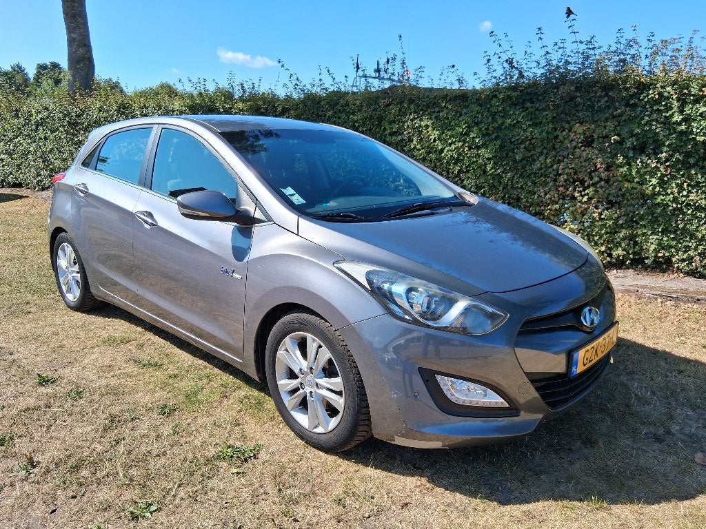 Hyundai i30 1.6 Crdi HP 5DR 2012 Grijs, Voorwielaandrijving, Euro 5, Stof, Zwart