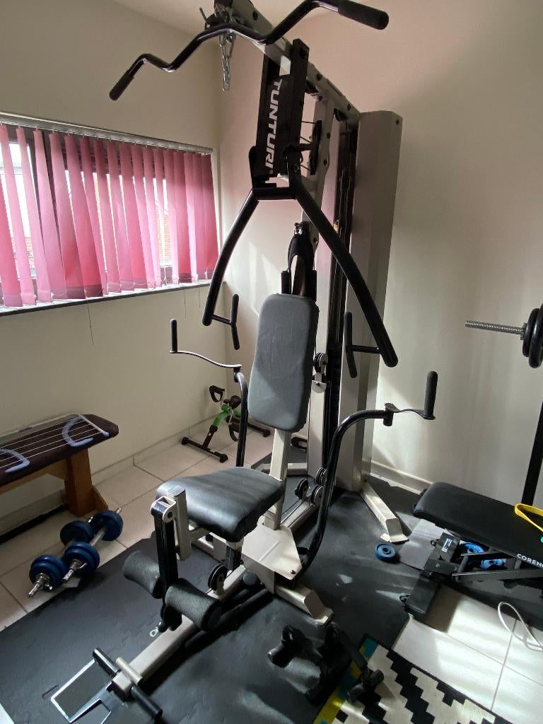 Tunturi krachtstation, Sport en Fitness, Fitnessapparatuur, Ophalen, Benen, Krachtstation, Zo goed als nieuw
