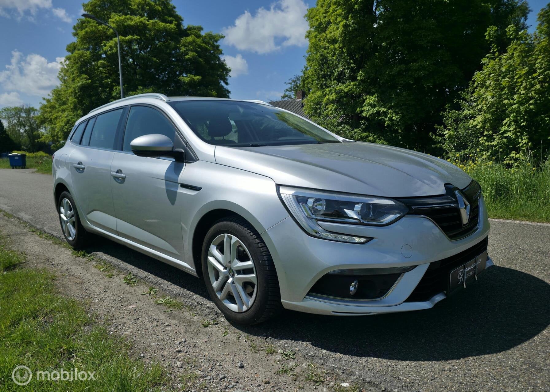Renault Megane Estate 1.2 TCe Limited / Navi / Carplay / PDC, Auto's, Gebruikt, 4 cilinders, 132 pk, 19 km/l