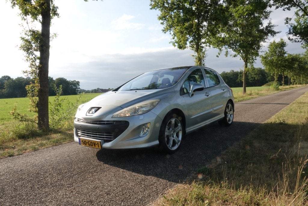 Peugeot 308 Féline | Luxe Uitvoering | Meeneemprijs, Auto's, Peugeot, 4 cilinders, 1650 kg, 75 €/maand, Handgeschakeld