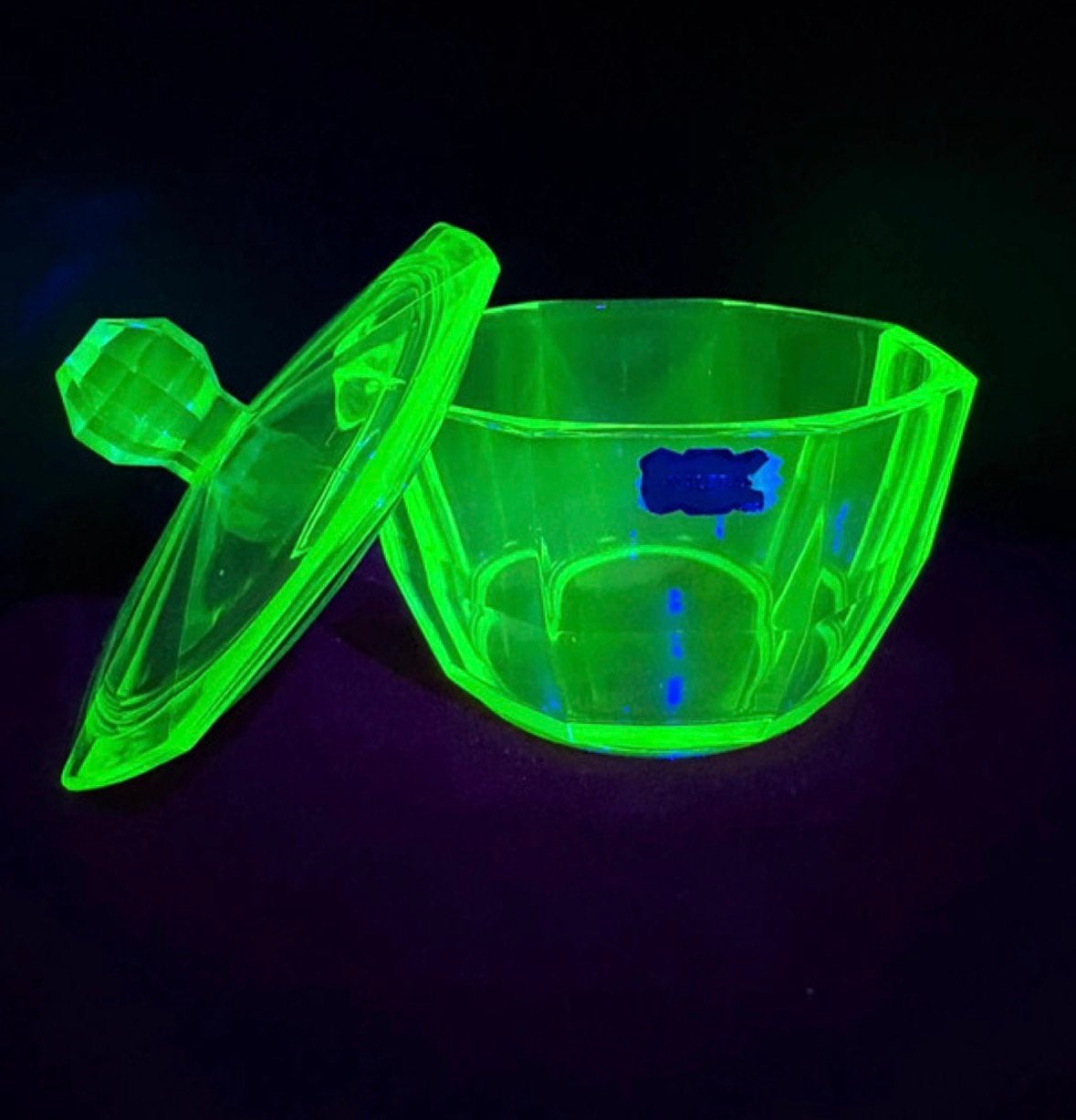 suikerpotje of confiturepotje  ( uranium glas ), Ophalen of Verzenden