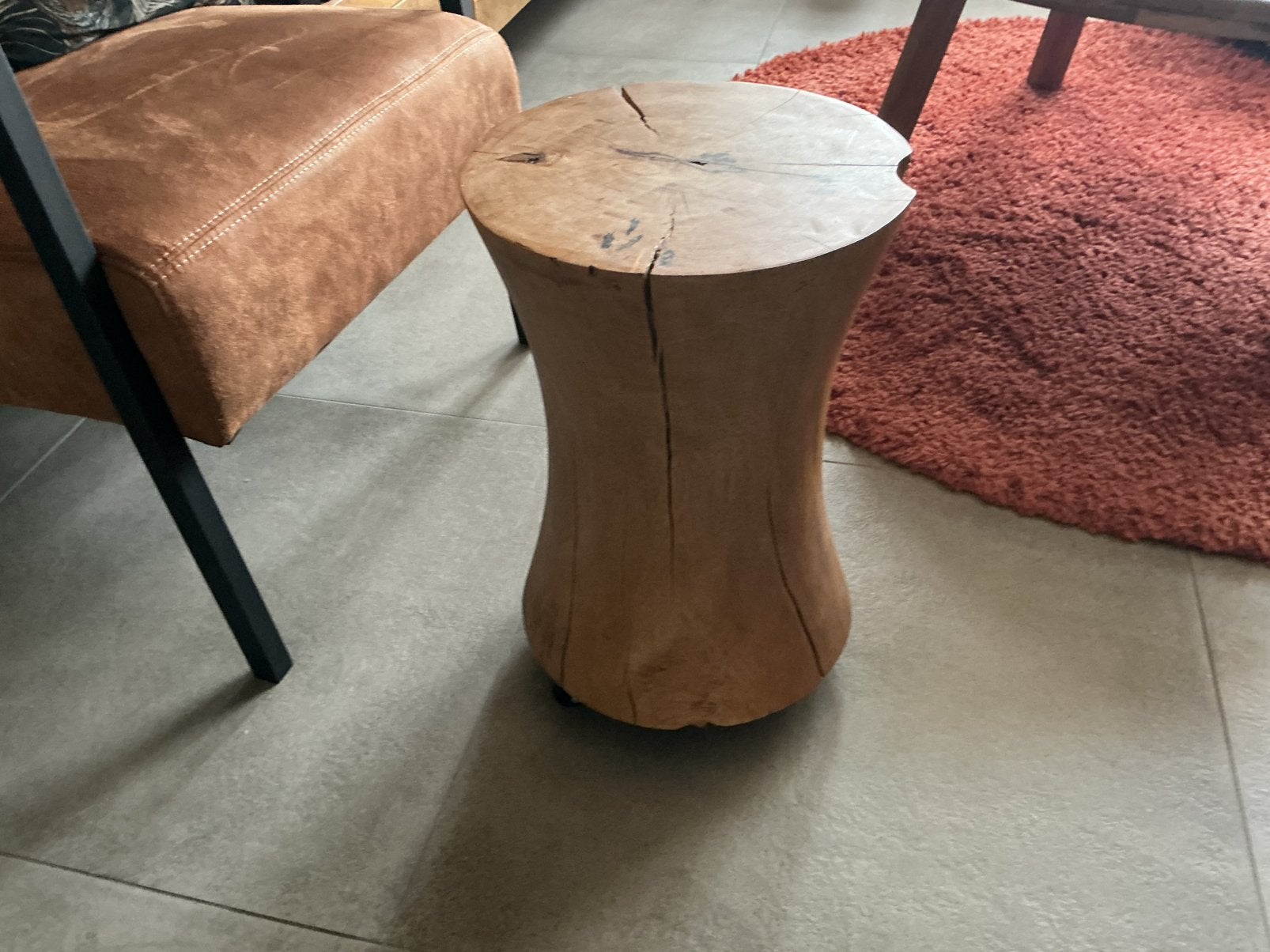 Vol houten krukje bieden, Ophalen of Verzenden, Zo goed als nieuw, Hout