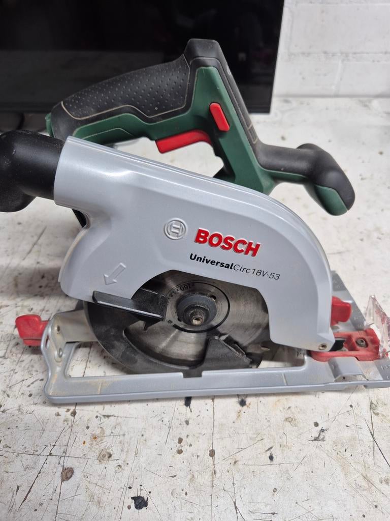 Bosch UniversalCirc 18V-53 Accu Cirkelzaag, Ophalen, Cirkelzaag, 600 tot 1200 watt, Zo goed als nieuw