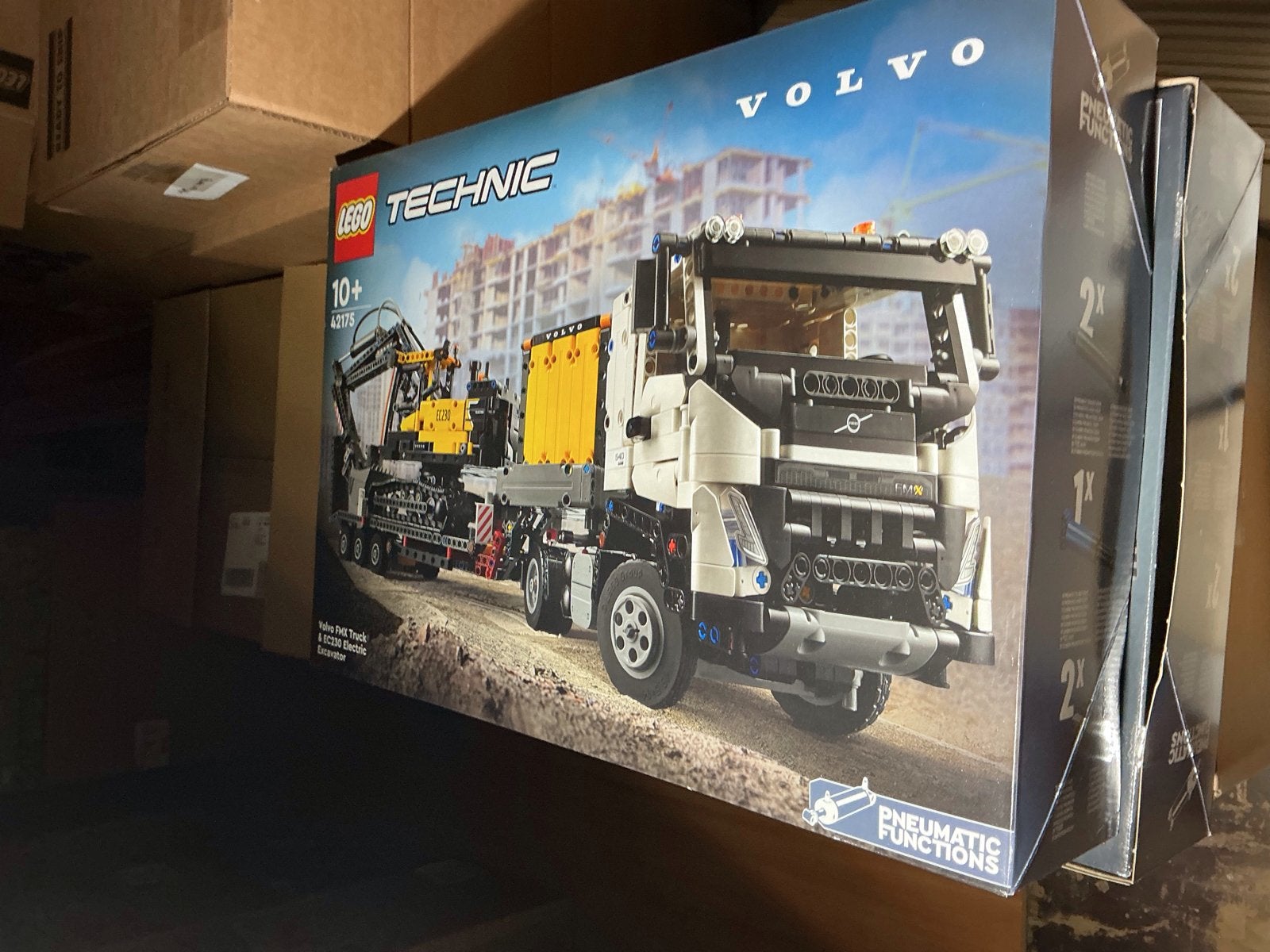 LEGO Technic Volvo 42175, Ophalen, Nieuw