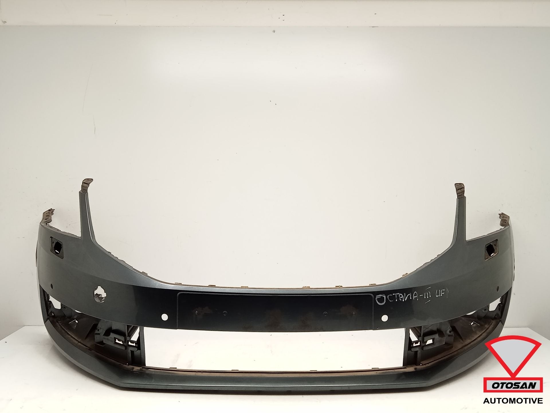 Skoda Octavia 3 Facelift 2017+ Voorbumper Bumper 4xPDC KLS O