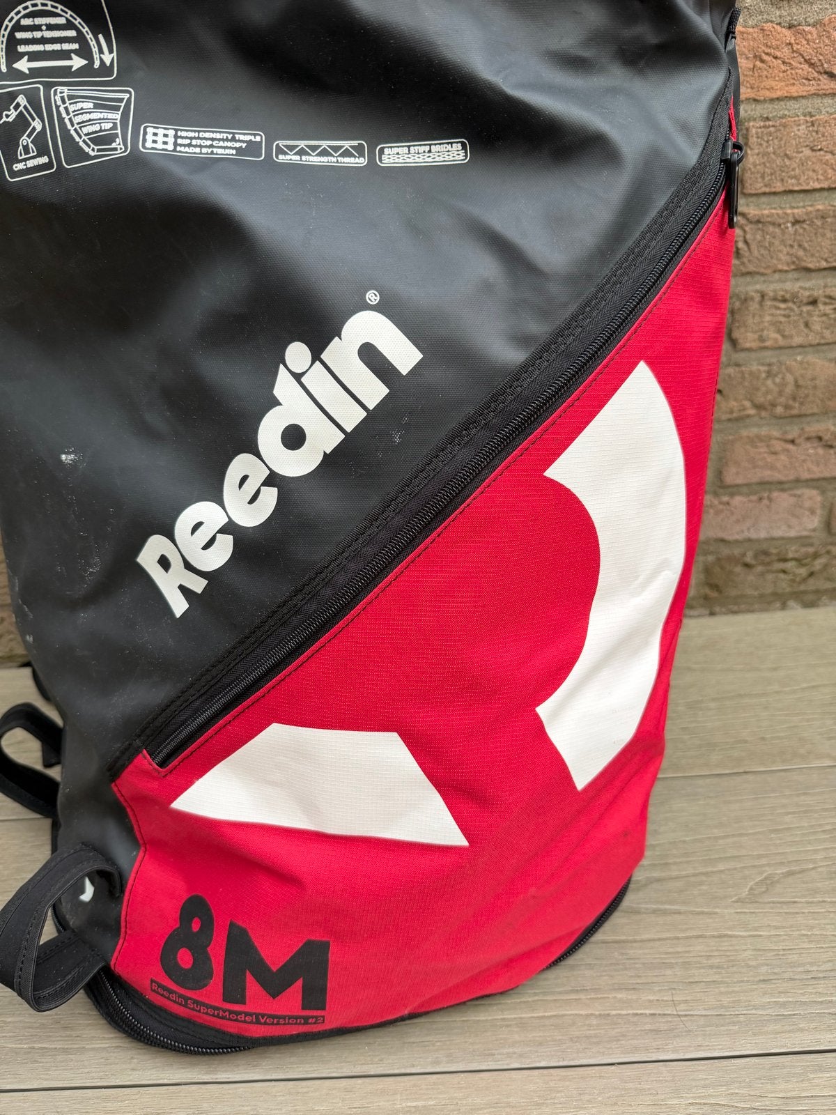 Reedin Supermodel V2 8M Kite - Zo goed als nieuw, Watersport en Boten, Kitesurfen, 8 m², Geen board, Ophalen of Verzenden, Zo goed als nieuw