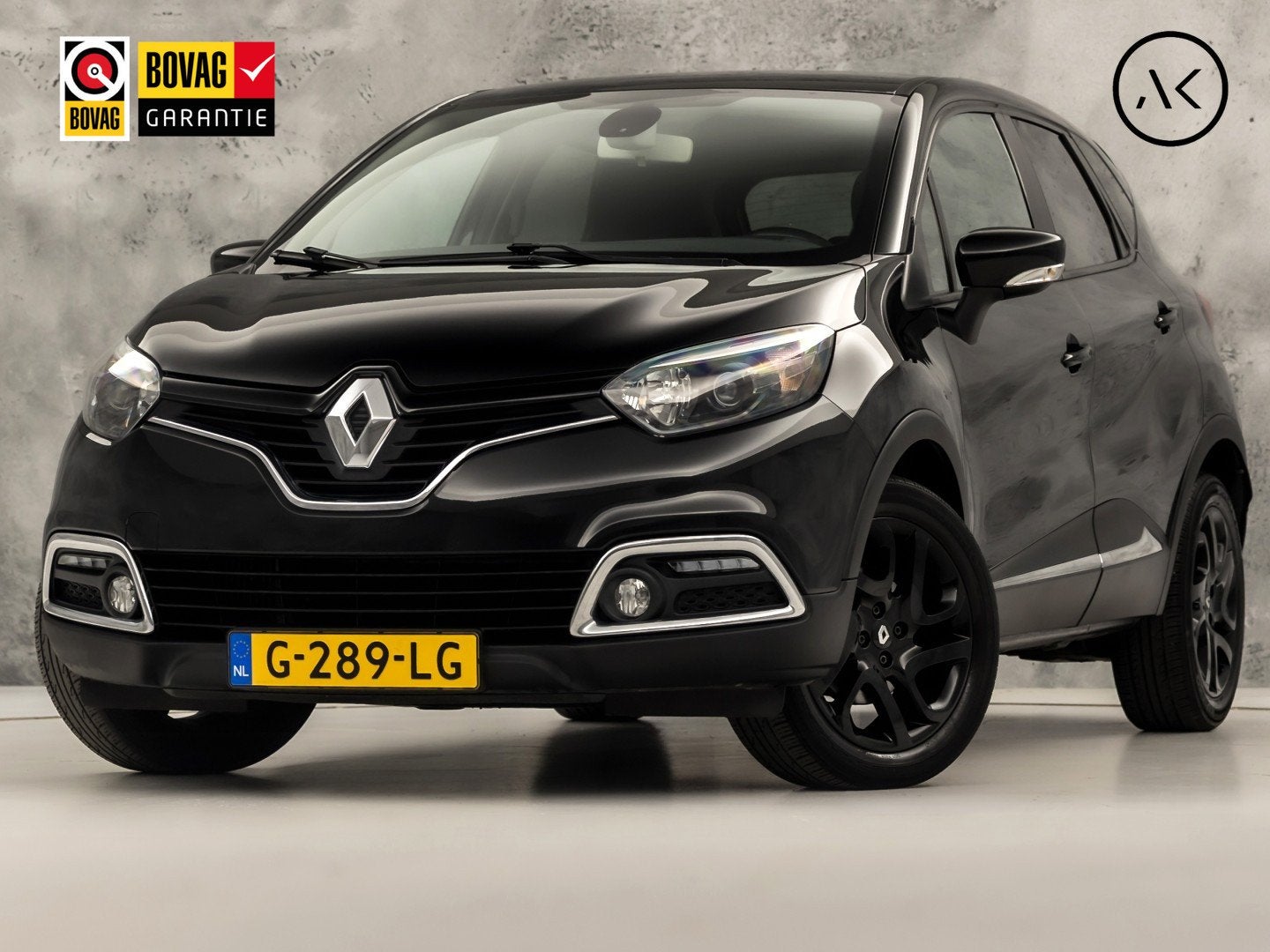 Renault Captur 1.2 TCe Dynamique Automaat (NAVIGATIE, BLACK, Stof, Zwart, 4 cilinders, Zwart