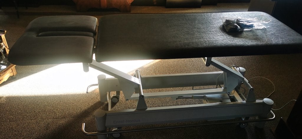 Nieuwe Massagetafel Enraf nonius, Ophalen, Nieuw, Overige materialen, Overige typen