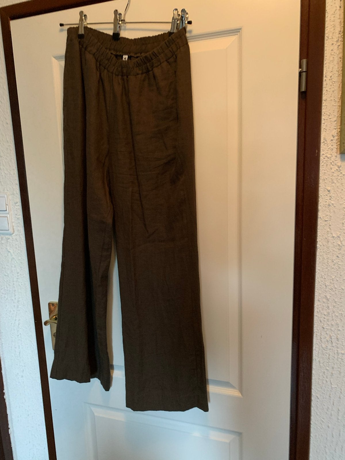 Kyra olijfgroene linnen broek, Maat 42/44 (L), Ophalen of Verzenden, Zo goed als nieuw, Lang