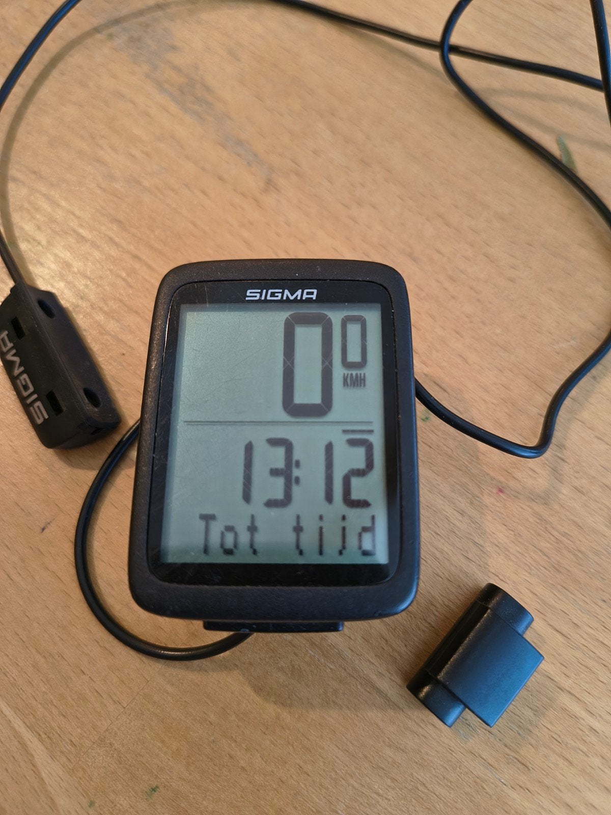 Fietscomputer Sigma BC 8.0 - Bedraad, met snelheidsensor, Fietsen en Brommers, Fietsaccessoires | Fietscomputers, Gebruikt, Snelheidssensor