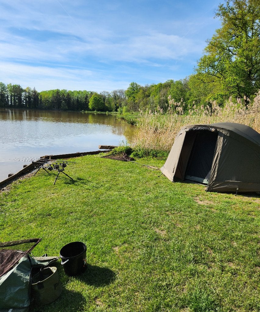 Bivvy karpertent Trakker SLX V3, Ophalen, Zo goed als nieuw, Overige typen