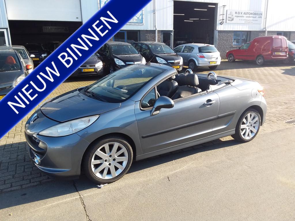 Peugeot 207 CC 1.6-16V T Féline (bj 2007), Auto's, Peugeot, Voorwielaandrijving, Gebruikt, Zwart, 4 stoelen