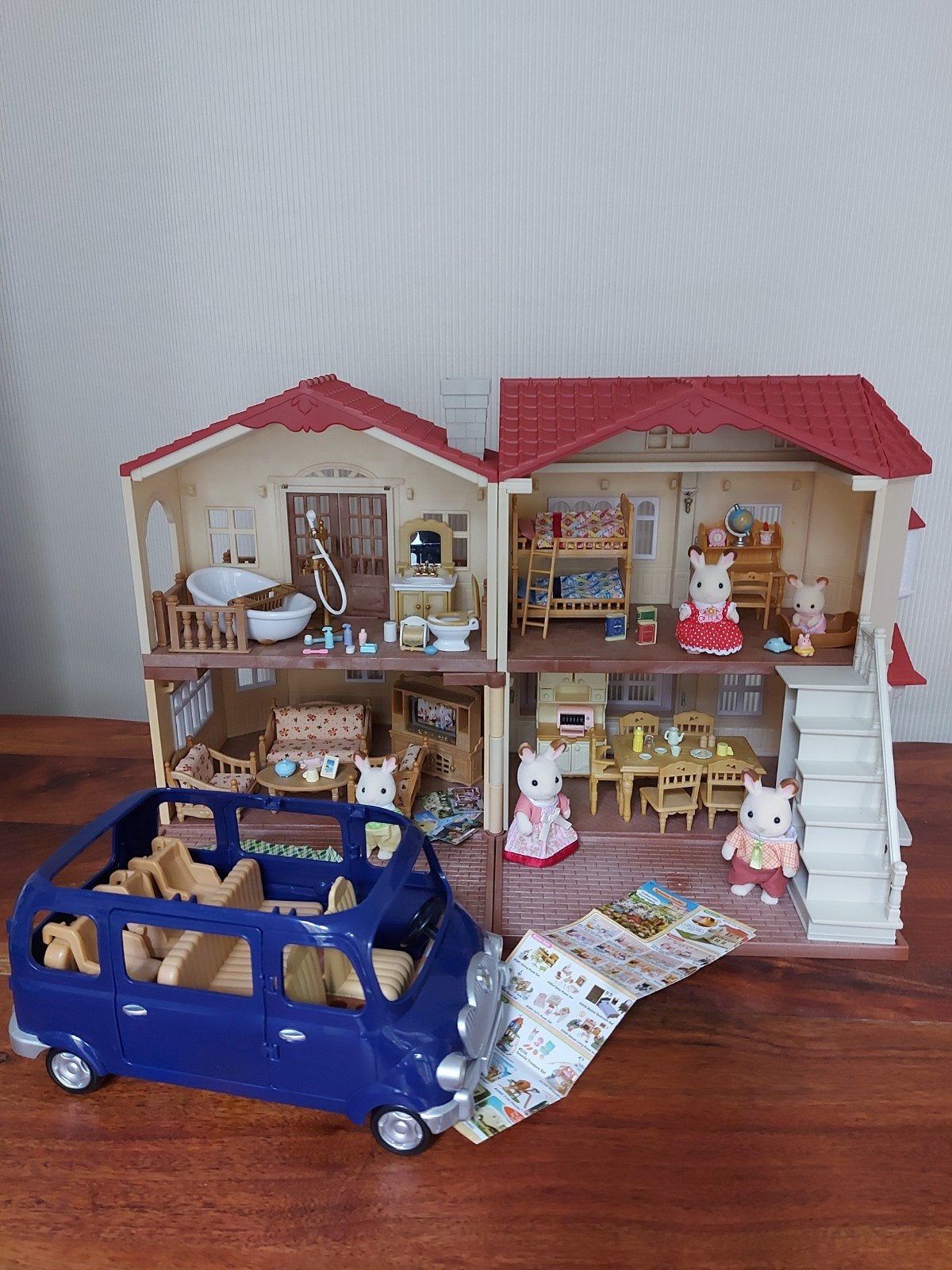 15.Sylvanian Families Huis, Auto & Familie - Complete Set, Ophalen of Verzenden, Zo goed als nieuw