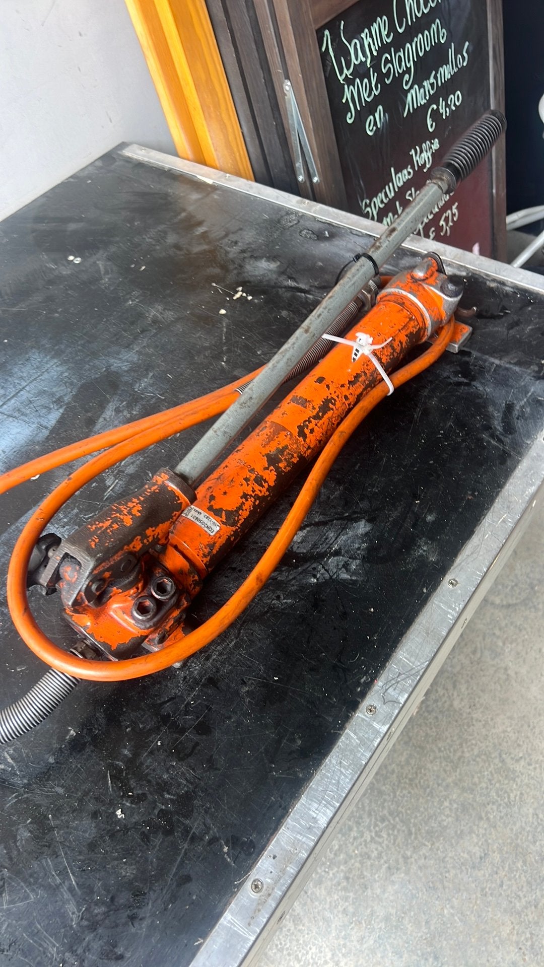 Holmatro hydraulische handpomp, Ophalen of Verzenden, Gebruikt