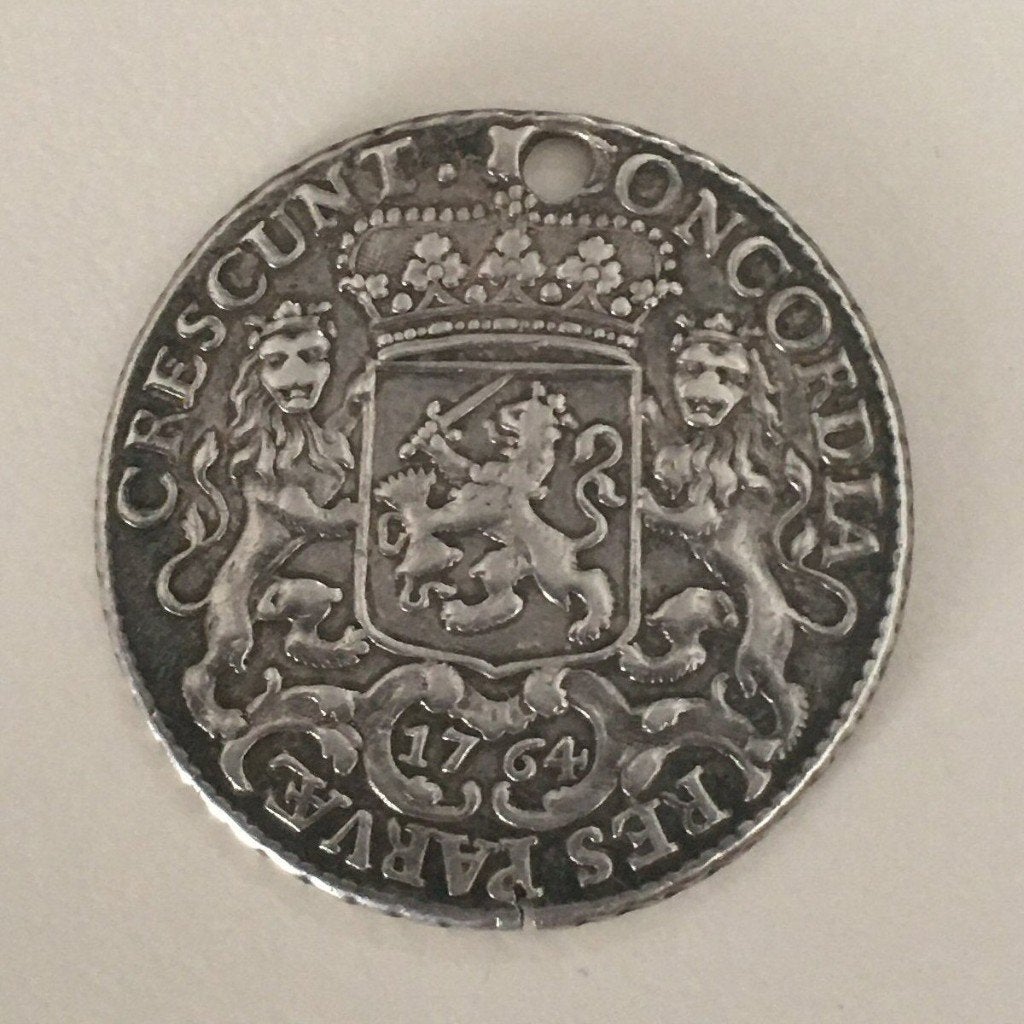 Schaarse Halve Zilveren Rijder Utrecht 1764 (Ex-hanger), Postzegels en Munten, Vóór koninkrijk, Zilver, Losse munt, Overige waardes