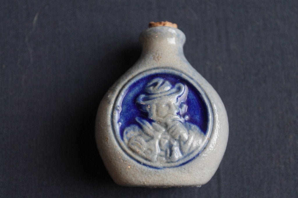 Snuiftabak kruikje flesje Schmaltzler Franzl Regensburg, Antiek en Kunst, Ophalen of Verzenden
