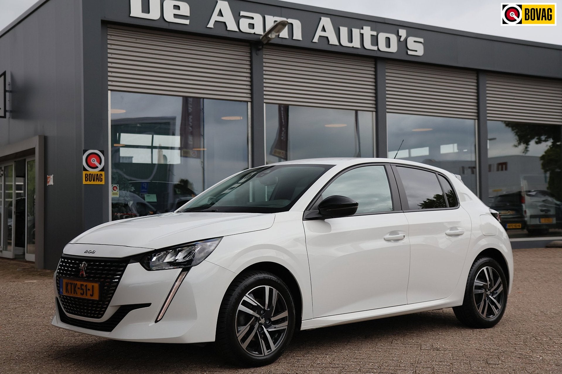 Peugeot 208 1.2 PureTech Camera Carplay Stoelverwarming, Auto's, Voorwielaandrijving, Stof, Gebruikt, 1199 cc