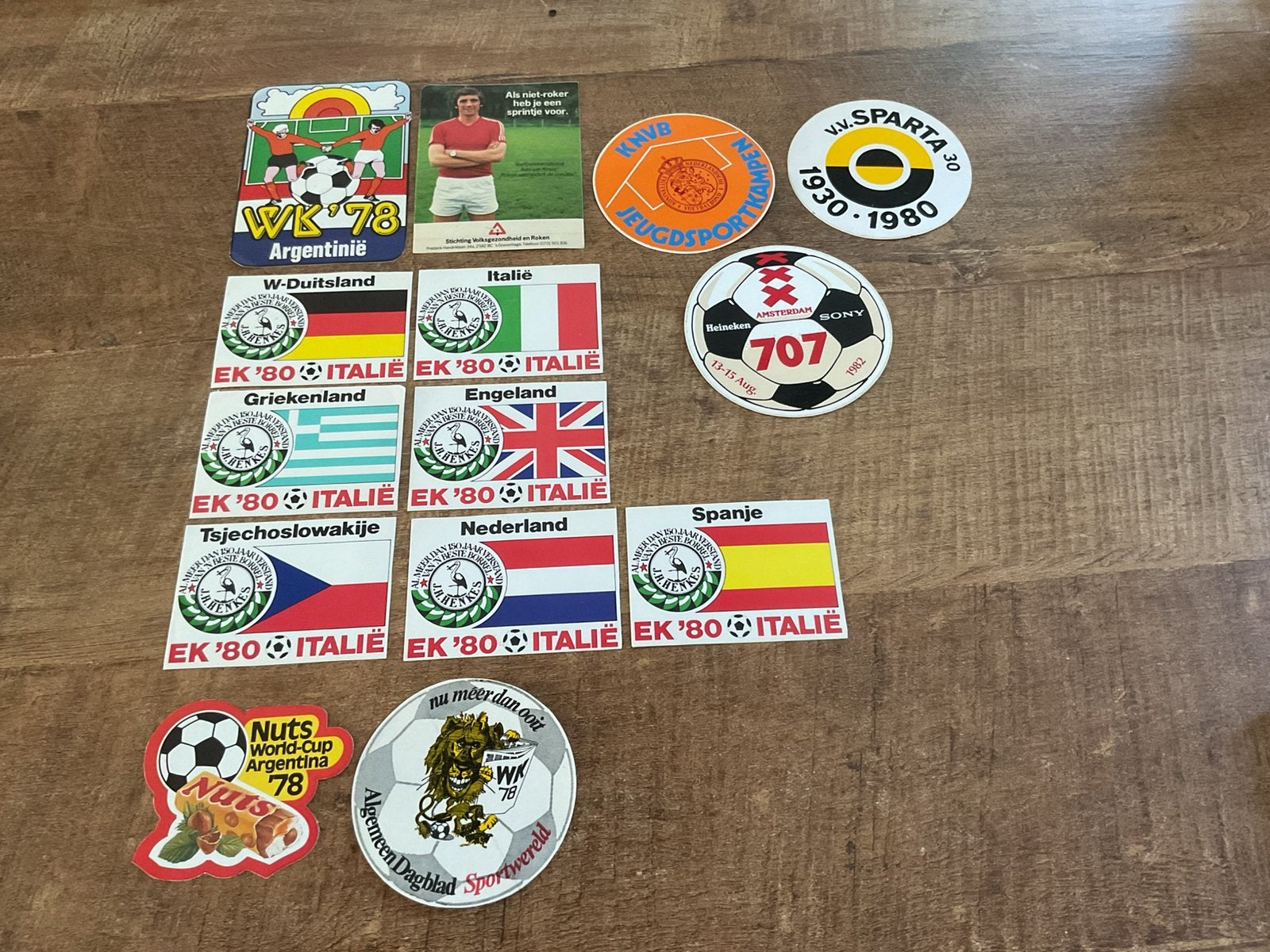 Voetbal stickers ek 80 en andere, Verzamelen, Ophalen of Verzenden, Zo goed als nieuw, Sport