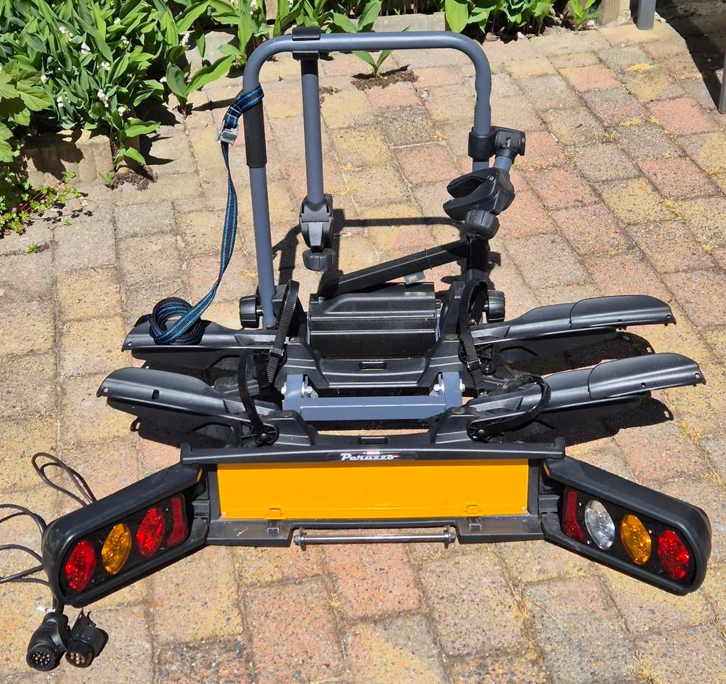 Peruzzo fietsendrager voor 2 e-bikes slechts 1x gebruikt, Ophalen of Verzenden, Zo goed als nieuw, Trekhaakdrager