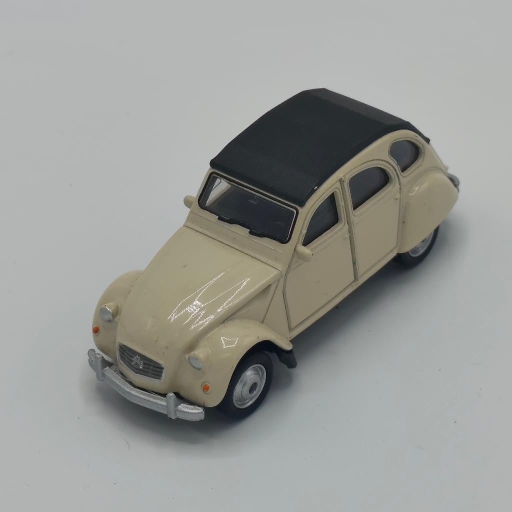 Citroën 2CV van Welly in creme kleur, Hobby en Vrije tijd, Modelauto's | 1:87, Ophalen of Verzenden, Zo goed als nieuw, Auto, Overige merken