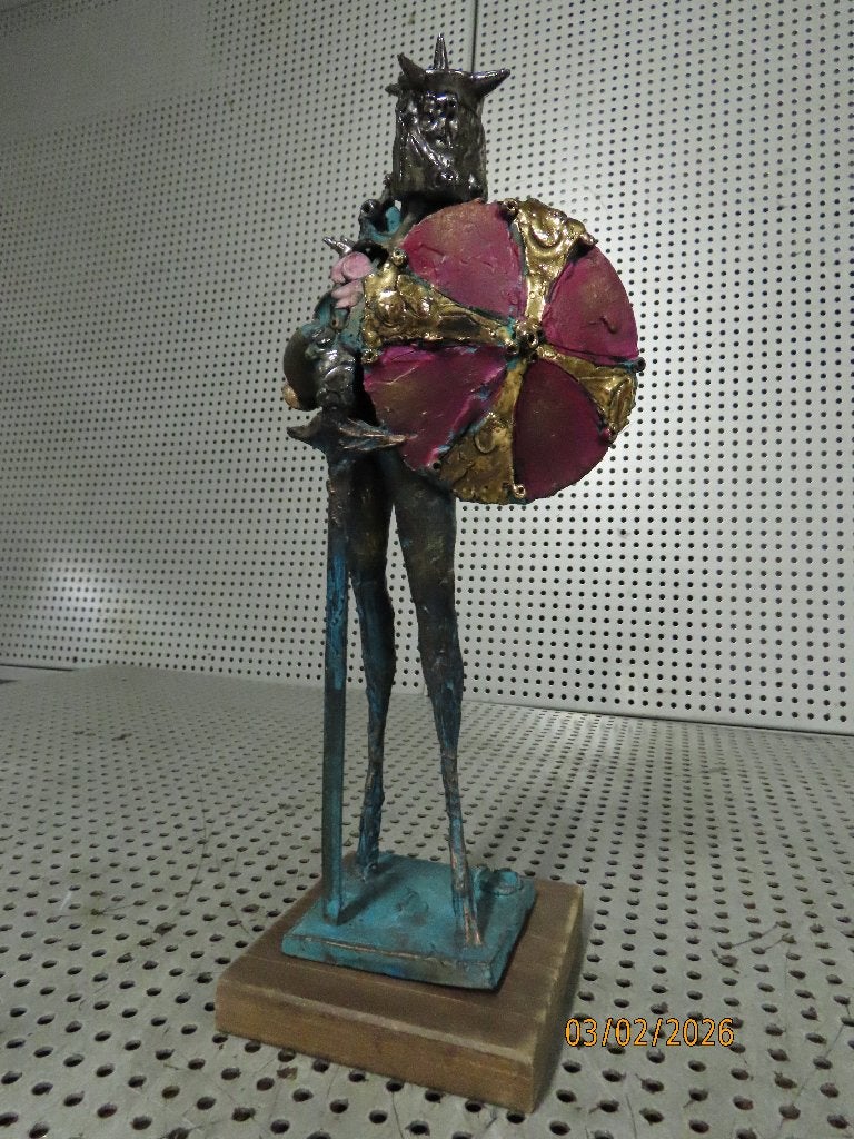 Beeld gemaakt door Carlo Zoli Beeldje Mythologische Ridder, Ophalen of Verzenden, 20 - 50 cm, Beeld, Composieten