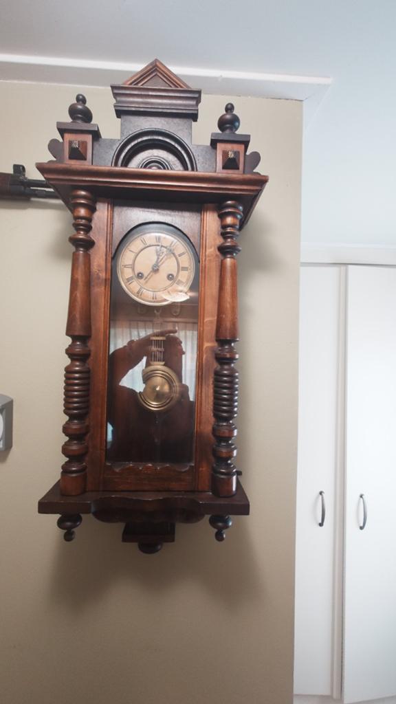 Antieke houten wandklok met slinger, Antiek en Kunst, Antiek | Klokken, Ophalen