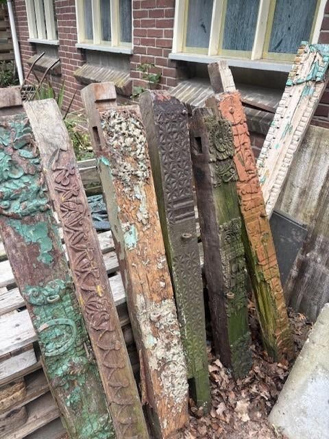 houten delen india tuin versiering, Ophalen