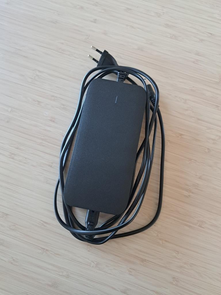 E-bike oplader 42V 3.0A - Zo goed als nieuw, Fietsen en Brommers, Ophalen