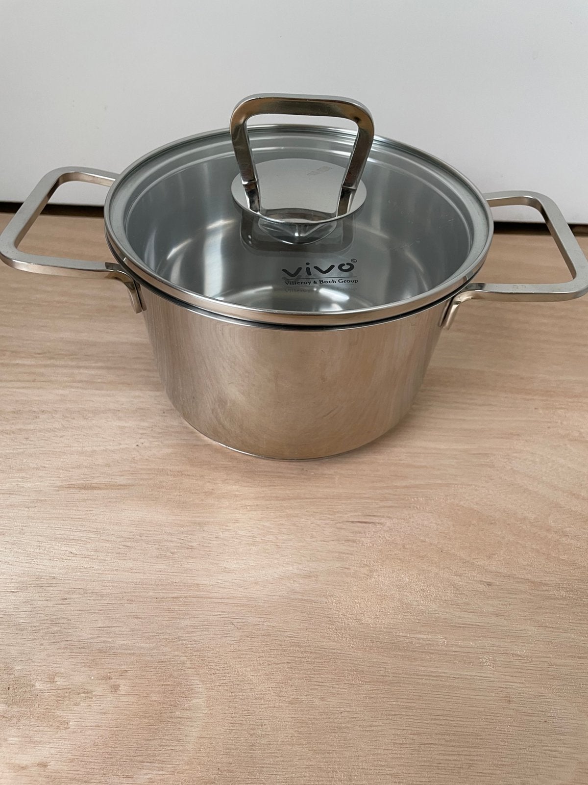 Pan voor verschillende warmtebronnen. Merk Vivo. Nieuw., Ophalen of Verzenden, Nieuw, Rvs