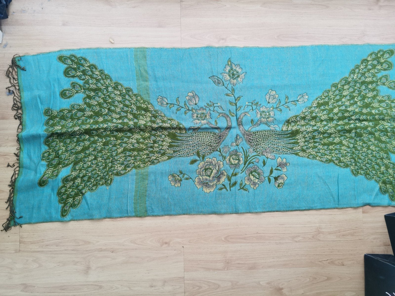 Batik sjaal, Kleding | Dames, Mutsen, Sjaals en Handschoenen, Batik, Ophalen of Verzenden, Zo goed als nieuw, Sjaal