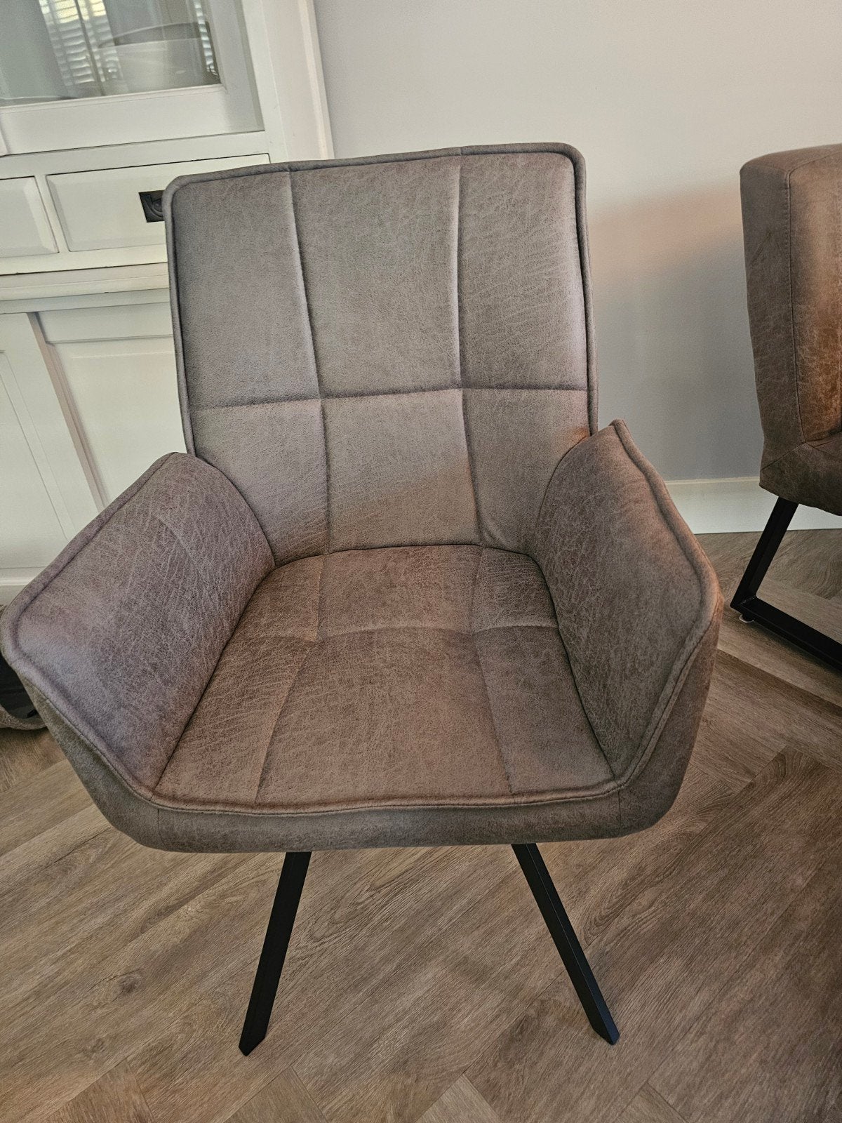eetstoelen nieuw ik heb er 3 , 100 euro per stoel net binnen, Huis en Inrichting, Ophalen, Nieuw