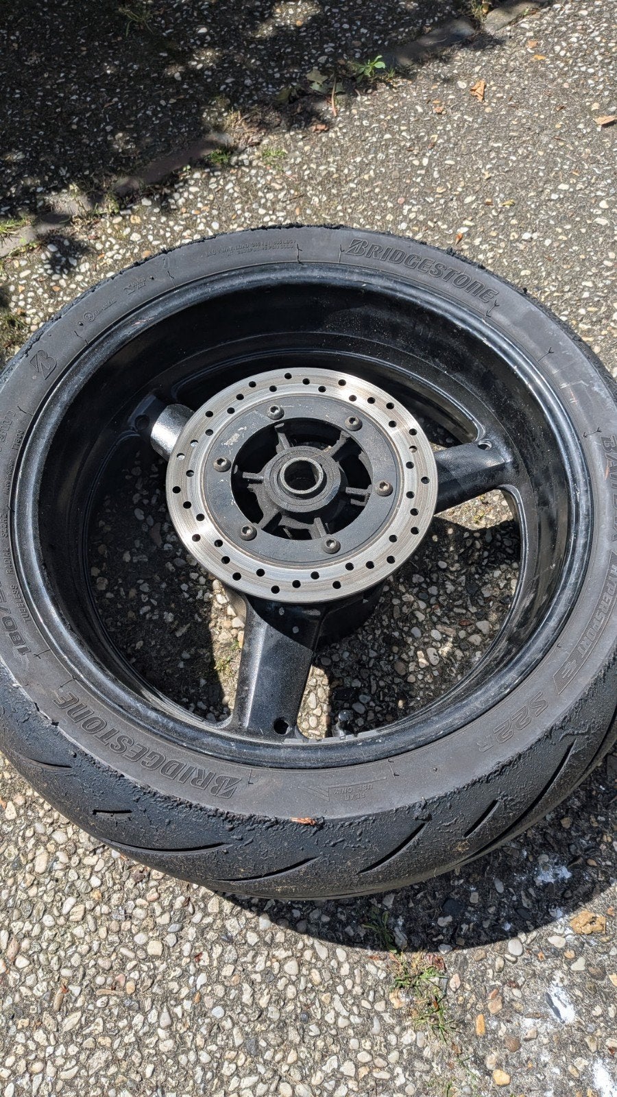 Yamaha R6 5EB achtervelg 1998-2002 zwart met remschijf, Ophalen, Gebruikt