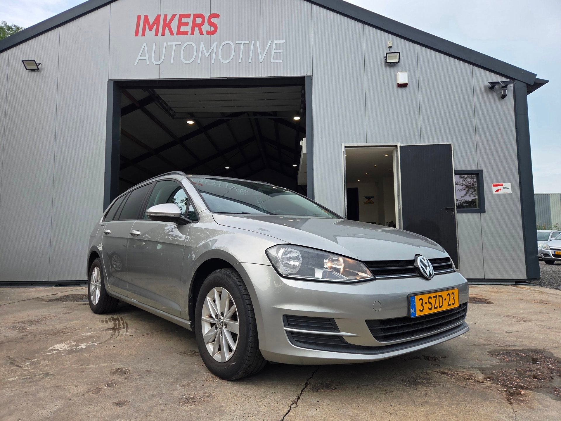 Volkswagen Golf Variant 1.2 TSI Comfortline nieuwe ketting, Auto's, Euro 5, Stof, Gebruikt, Zwart