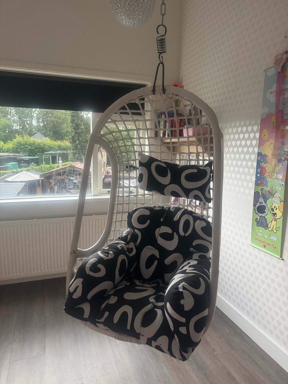 Witte Hangstoel Schommelstoel Egg - Zo goed als nieuw, Huis en Inrichting, Stoelen, Ophalen, Wit, Riet of Rotan, Zo goed als nieuw