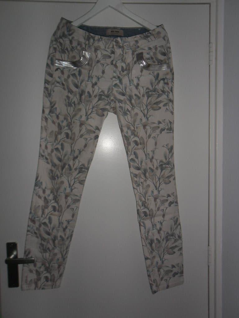 MOS MOSH Beige Broek Met Bloemenprint Maat 30, Kleding | Dames, Maat 38/40 (M), MOS MOSH, Beige, Ophalen of Verzenden