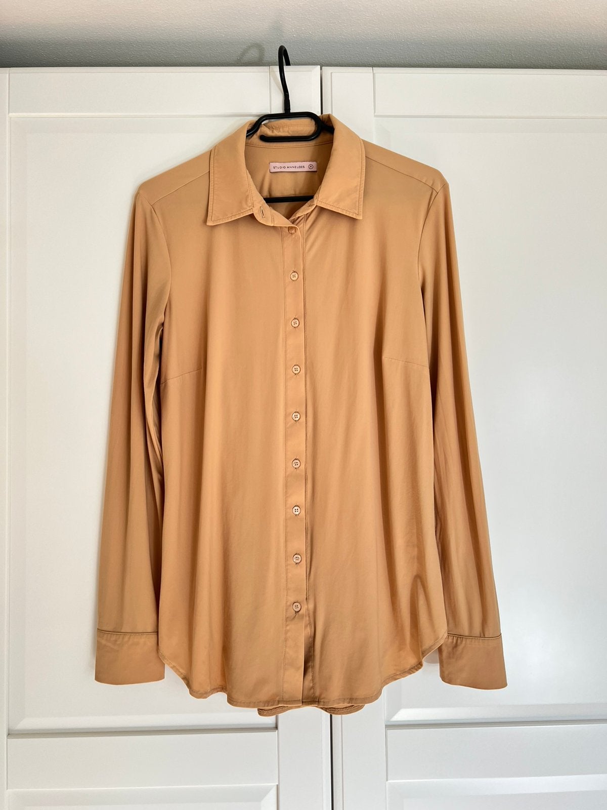 Studio anneloes poppy blouse M dark sahara / beige, Kleding | Dames, Maat 38/40 (M), Beige, Ophalen of Verzenden, Zo goed als nieuw