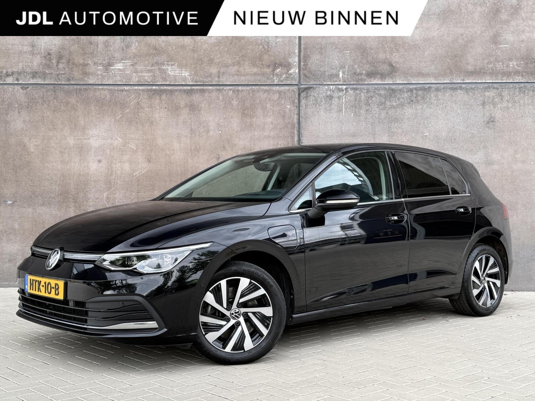Volkswagen Golf 1.4 eHybrid Style | Trekhaak | HUD | Memory, 1490 kg, Gebruikt, 4 cilinders, Met garantie (alle)