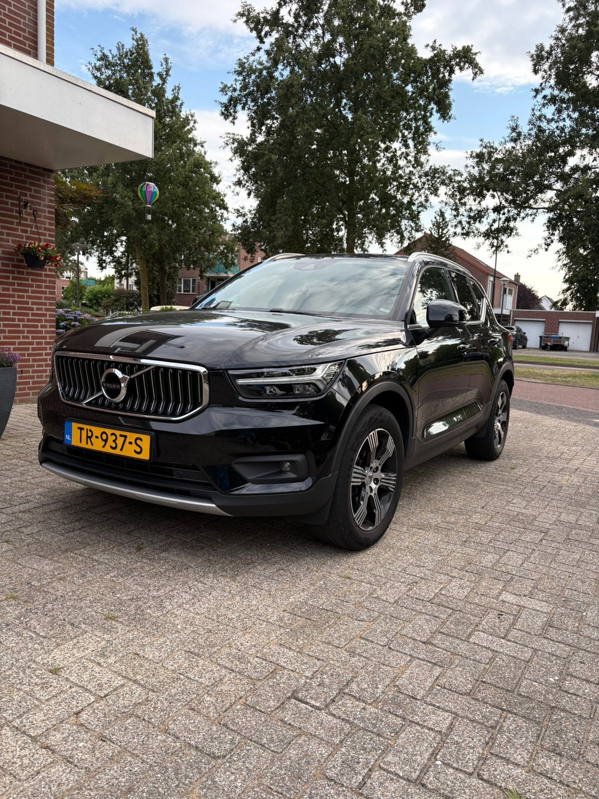 Volvo XC40 2.0 T4 190pk Geartronic 2018 Zwart inscription, Auto's, 1800 kg, 1969 cc, Zwart, Particulier