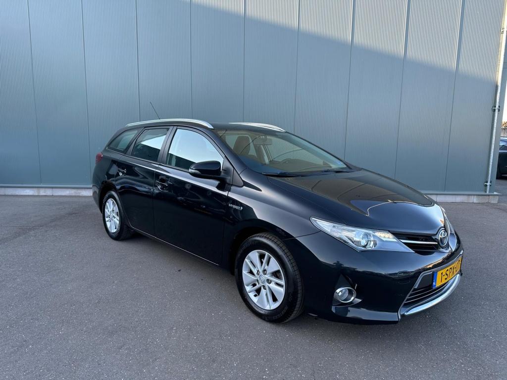 Toyota Auris Touring Sports 1.8 Hybr. Aspiration CAMERA | ON, Auto's, Toyota, Euro 5, Zwart, Origineel Nederlands, Nieuw