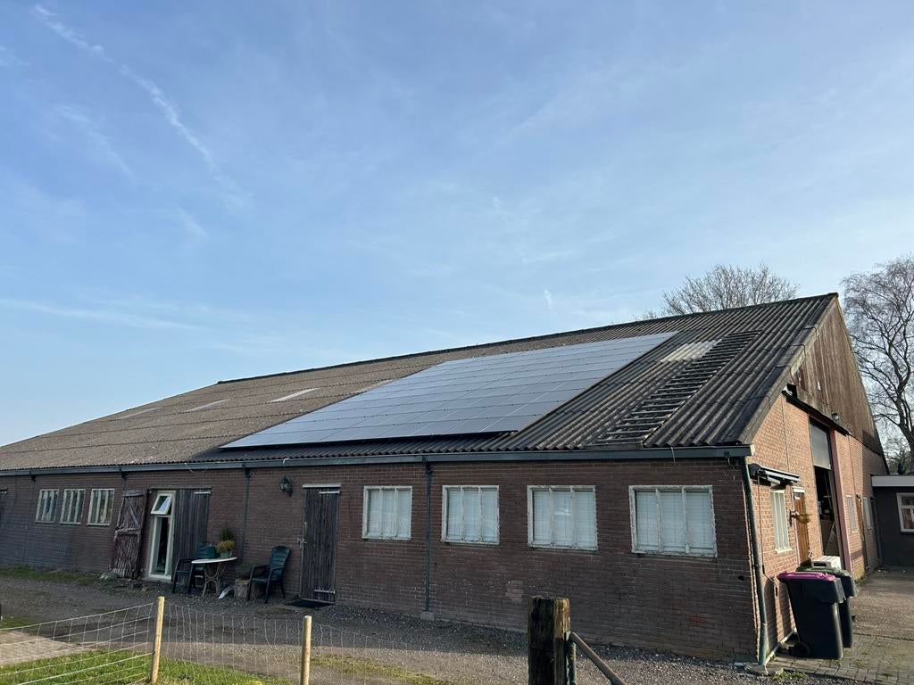 50x 340 Wp zonnepanelen met twee solax omvormers., Doe-het-zelf en Verbouw, Zonnepanelen en Toebehoren, Ophalen, Overige typen